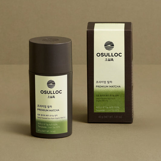 Boîte grise élégante et pot de OSULLOC Premium Matcha 40g