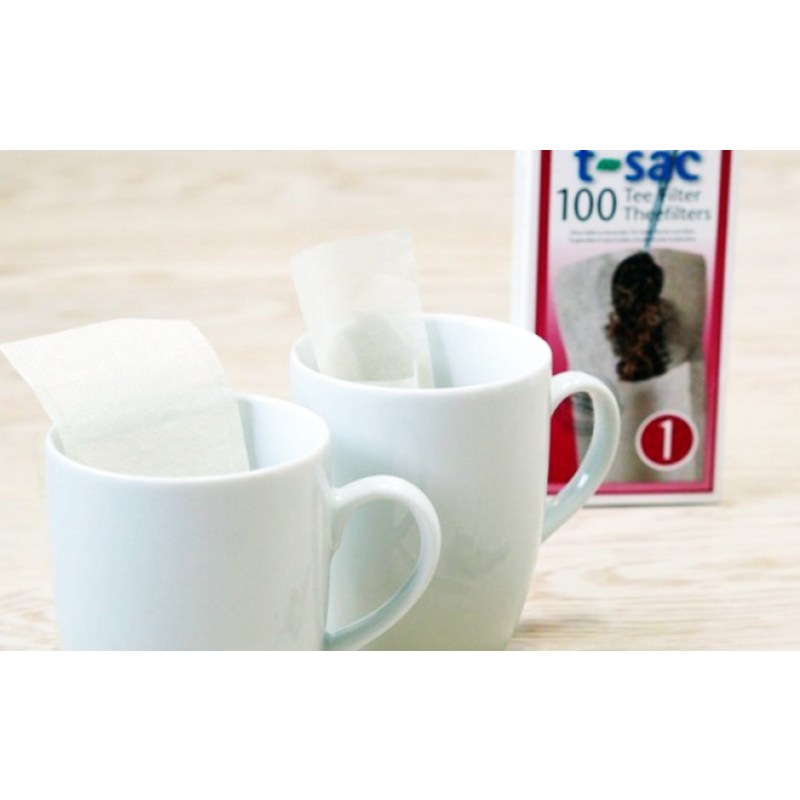 Filtre à thé jetable dans une tasse