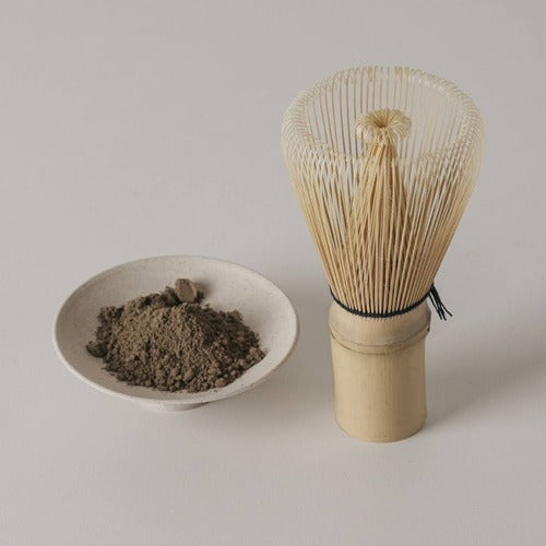 Hoji Matcha Magpie & Tiger 40g poudre avec chasen fouet