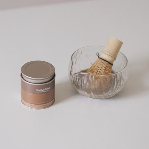 Hoji Matcha Magpie & Tiger 40g boite veree et fouet chasen 
