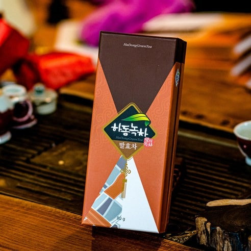 Thé Fermenté Sauvage Balhyocha Jaeksal de Hadong boite avec fond